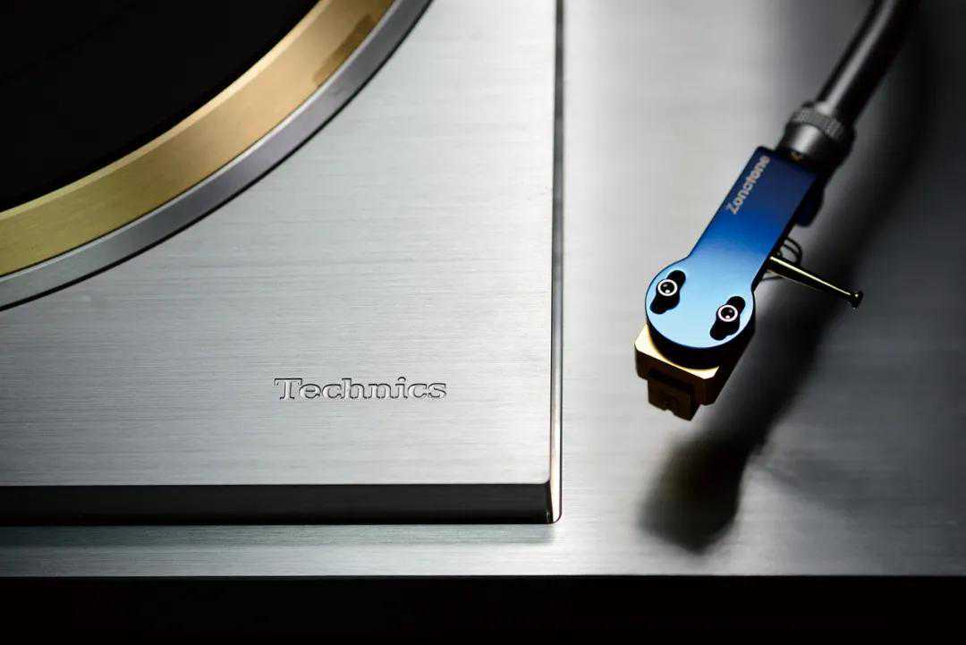Technics SL-1000R旗舰直驱黑胶唱盘