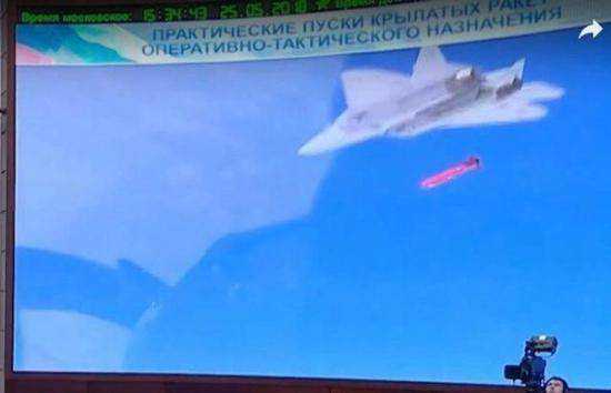 中国"联合空对面防区外导弹"