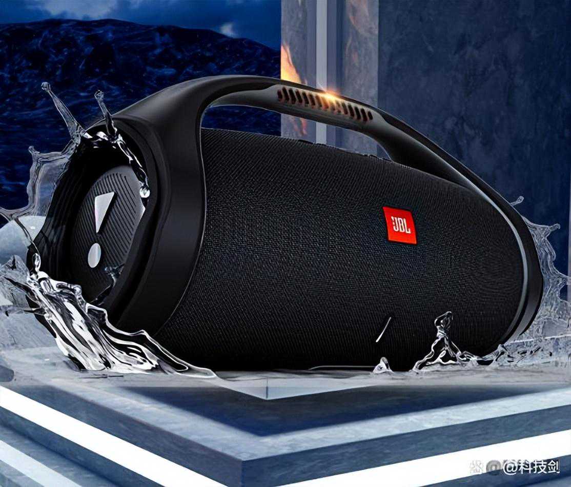 JBL“音乐战神”户外音箱：80W立体声音效+IPX7防水，值得入手吗